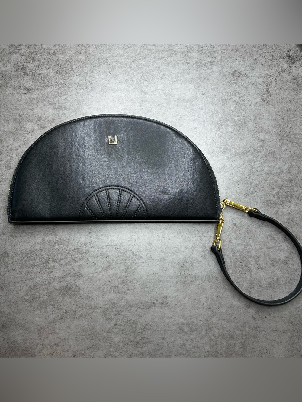 Lux & Nyx Black Leather Zip Travel Organizer Clutch Wristlet Wallet
